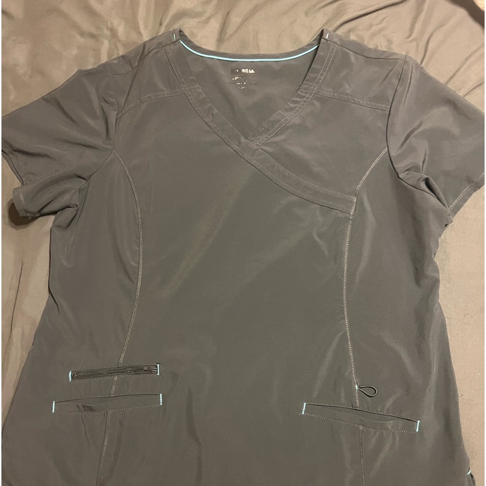 extra large pewter gray scrub tops x2